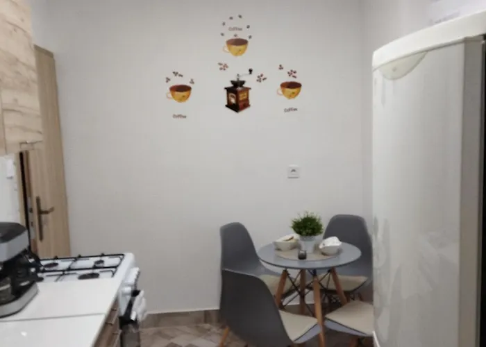 Sarokhaz Apartment *